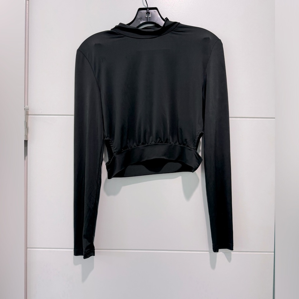 ASOS Black Cropped Cut Out Top / Large